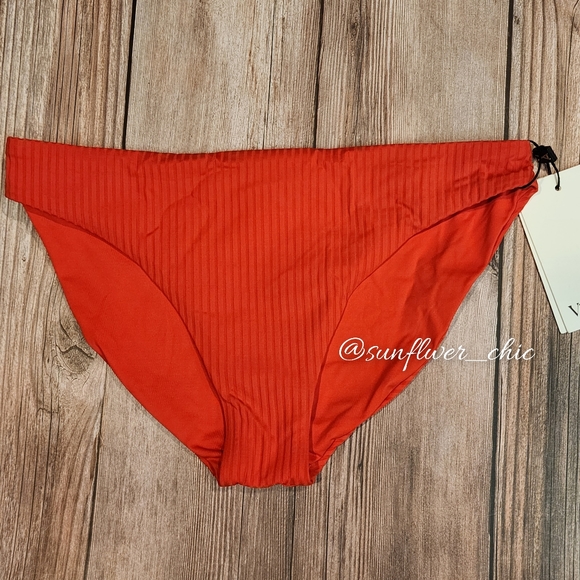 [NEW] Vitamin A Kaya Bikini Top & Midori Bikini Bottoms - Picture 11 of 14